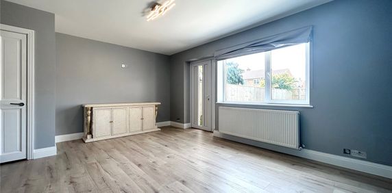 Valley Crescent, Wokingham Valley Crescent, Wokingham - Photo 2