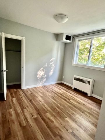 11235 117 Street - Photo 5