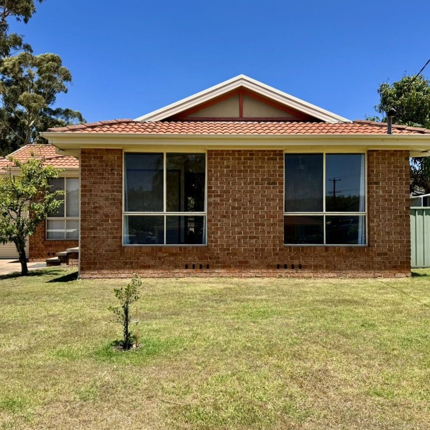 Neatly Presented Three Bedroom Home In Buttaba - Photo 1