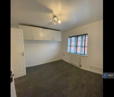 3 bedroom semi-detached house to rent - Photo 6
