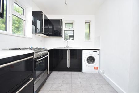 1 bedroom flat to rent - Photo 2