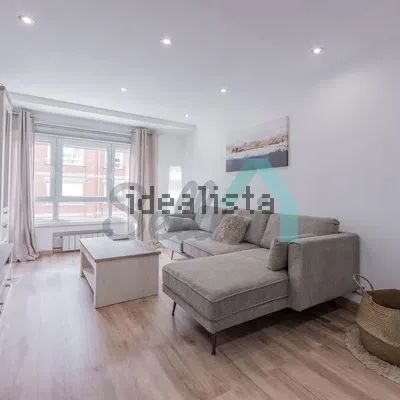 Alquiler de piso en Calle Juan Escalante de Mendoza - Photo 1