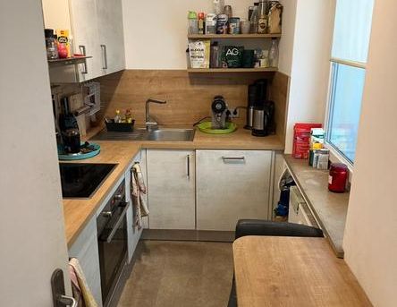 Helles, möbliertes WG-Zimmer an der Münchner Freiheit - Foto 1