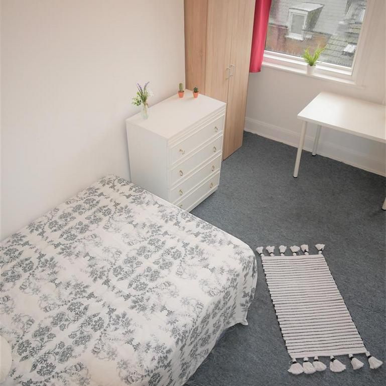 5 bedroom house share to rent - Photo 1