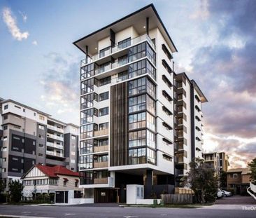 Experience the Best of Urban Living in the Heart of Woolloongabba! - Photo 1
