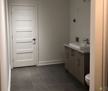 2327, rue Latour, Longueuil (St-Hubert) à louer - Photo 6