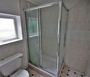 One-Bedroom House share - Photo 4