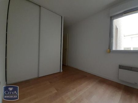 Location Appartement 2 pièces 47m² CASTELNAU LE LEZ 34170 - Photo 2