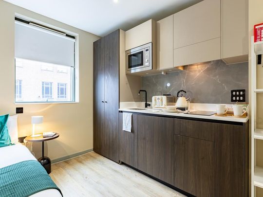 Studio to rent - Photo 1