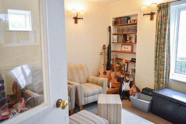 4 bedroom cottage to rent - Photo 1