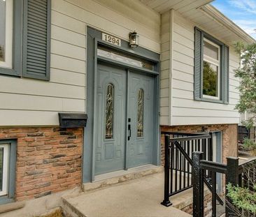 For Lease - 1294 Forest Hill Unit# Upper, Oakville, Ontario - Photo 1