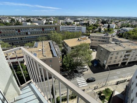 Appartement 71.96 m² - 3 Pièces - Nîmes () - Photo 3