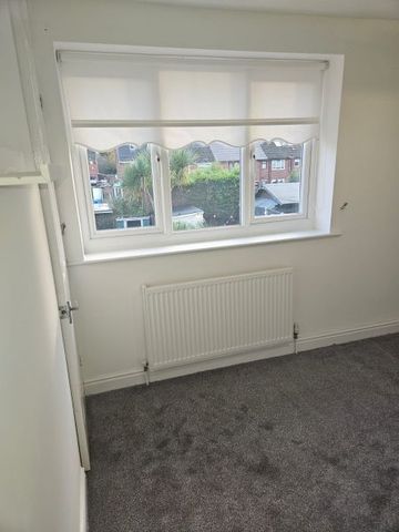 Sugar Lane, Knowsley, Prescot - Photo 2