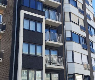 Appartement te huur in Koksijde voor € 800 met 2 slaapkamers - Foto 4