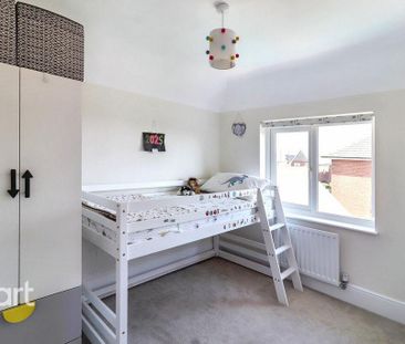 4 bedroom detached house to rent - Photo 6