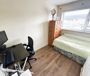 Audrey Walk, Liverpool, Merseyside, L10 - Photo 4