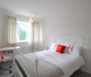4 bedroom semi-detached house to rent - Photo 1