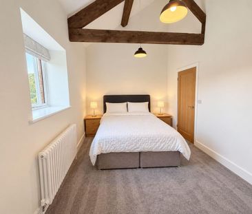4 bedroom terraced house to rent - Photo 6