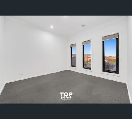 55 Adriatic Circuit, Clyde, Vic 3978 - Photo 2