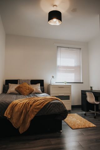 5 Bed Terraced House, Boswell Street, L8 - Photo 3