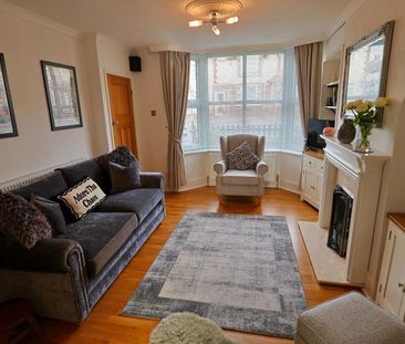 Torrington Avenue, Tile Hill, Coventry - Well Presented Family Home - Photo 1