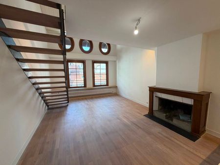 Superbe duplex de 4.5 pièces en vieille-ville de Genève - Photo 3