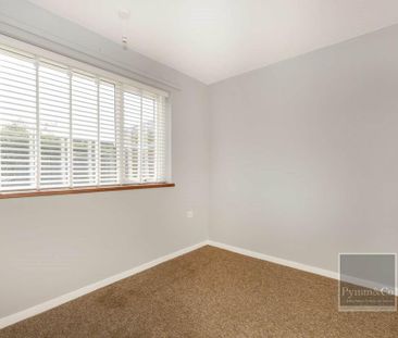 2 bedroom semi-detached bungalow to rent - Photo 6