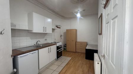 Studio to rent - Photo 4