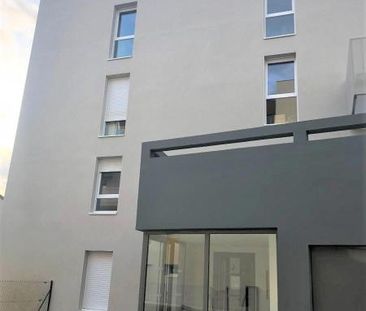 Location Appartement 3 pièces 62m² L ISLE D ABEAU 38080 - Photo 5