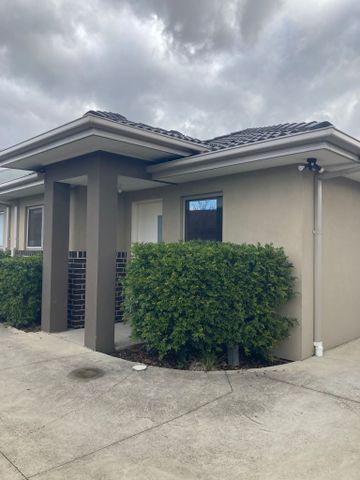 Low-Maintenance Living in a Prime Thomastown Location - Photo 5