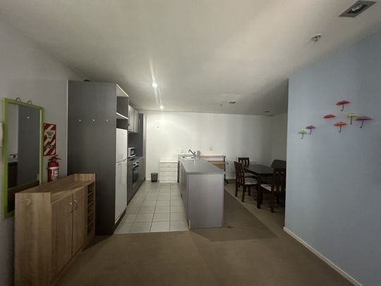 CBD Apartment - Photo 1