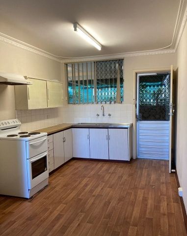 UNIT IN EXCELLENT LOCATION - Photo 2