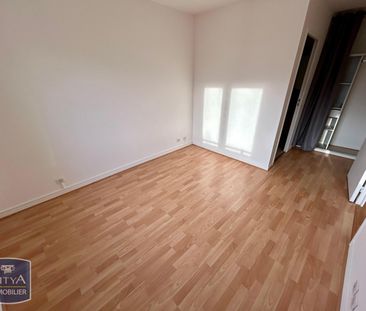 Location Appartement 2 pièces 51m² MONTIGNY LE BRETONNEUX 78180 - Photo 3