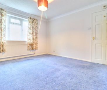 4 bedroom detached house to rent - Photo 5