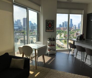 CANARY PARK: Bayview Ave & Front St E (120 Bayview Ave) AD#001102 - Photo 3