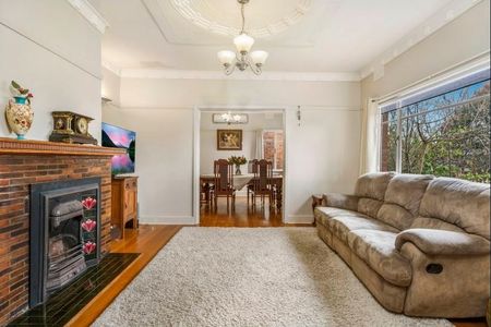 29 Pascoe Avenue, Strathmore, VIC 3041 - Photo 5