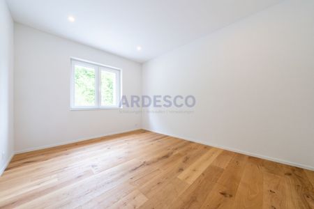 Beautifully renovated home! - Photo 3