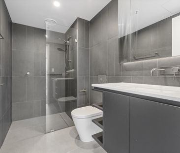 Contemporary CBD Living – Spacious 2-Bedroom Apartment with Premium... - Photo 6