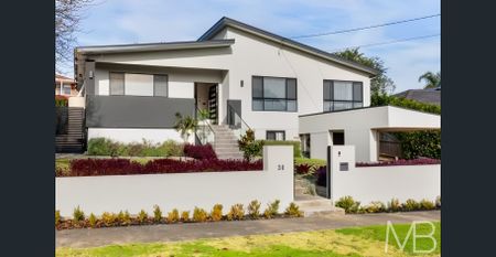 SPACIOUS FAMILY HOME IN A PEACEFUL SETTING - Photo 3