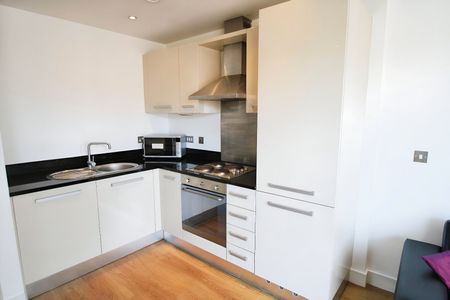 2 bedroom apartment to rent - Photo 4