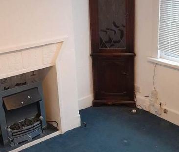 2 bedroom cottage to rent - Photo 2