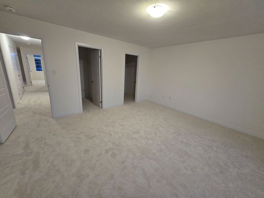 For Lease - 20 Heritage Way, Thorold, Ontario - Photo 1