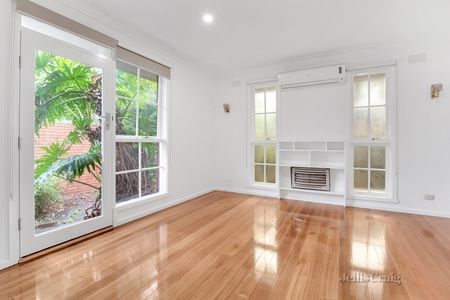 8/37 Blyth Street, Brunswick - Photo 3