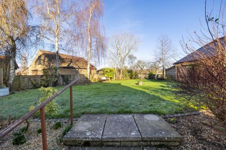 4 bedroom detached house to rent - Photo 3