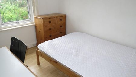 5 bedroom detached house to rent - Photo 5