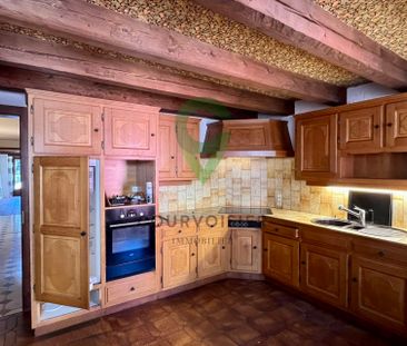 Generous house in the center of the village of Aubonne - Foto 1