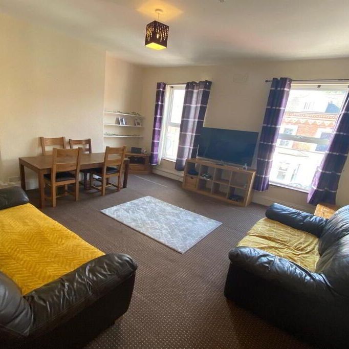 Apt 1, 13 Malone Avenue, Belfast, BT9 6EN - Photo 1