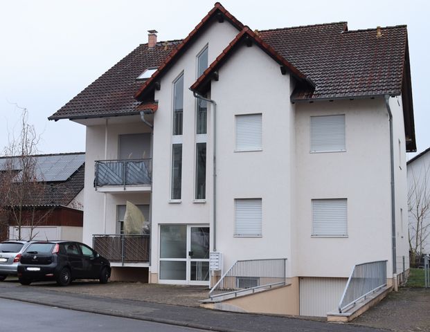 Perfekt für Singles oder Paare! Gepflegte 2-Zimmerwohnung in ruhigem Mehrfamilienhaus in Seligenstadt - Photo 1