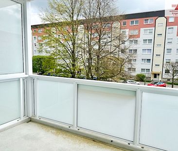 Alles komplett neu - 3-Raum-Wohnung im Barbara-Uthmann-Ring mit Balkon - Annaberg-Buchholz! - Foto 2