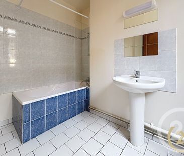 Location Maison 4 pièces 72m² PONT AUDEMER 27500 - Photo 4